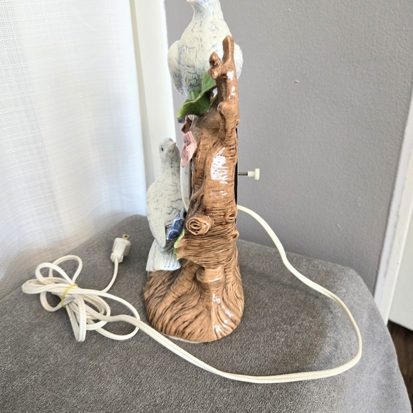 Vtg Eleco Bird Figurine Clock Electric Porcelain Tabletop Floral Tree Trunk - Picture 5 of 12